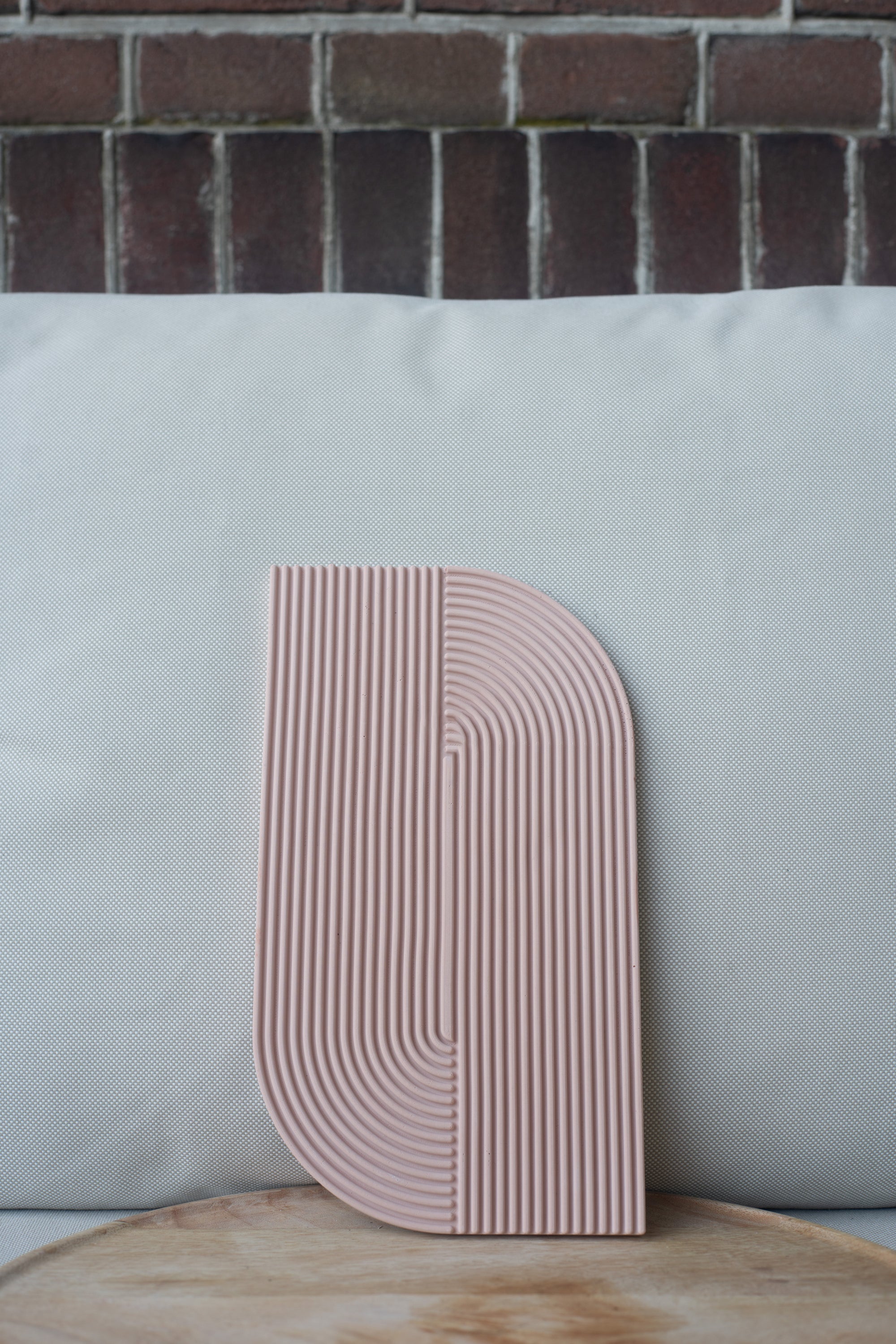 Lines Tray Paris